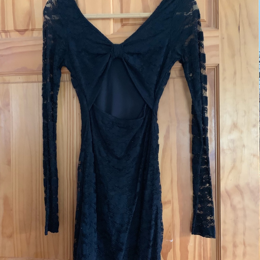 LACE DRESS - Picture 2 of 2
